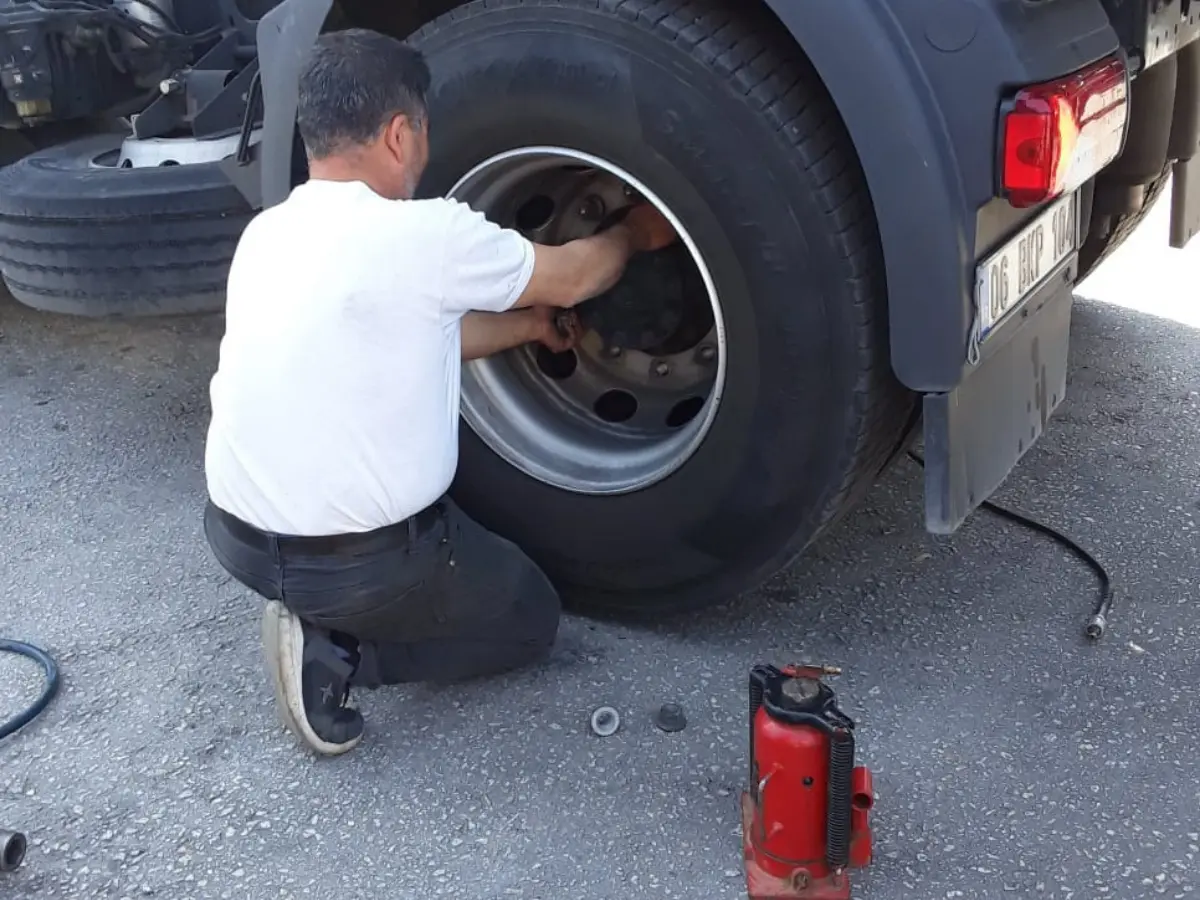 Eşrefpaşa Oto Lastikçi